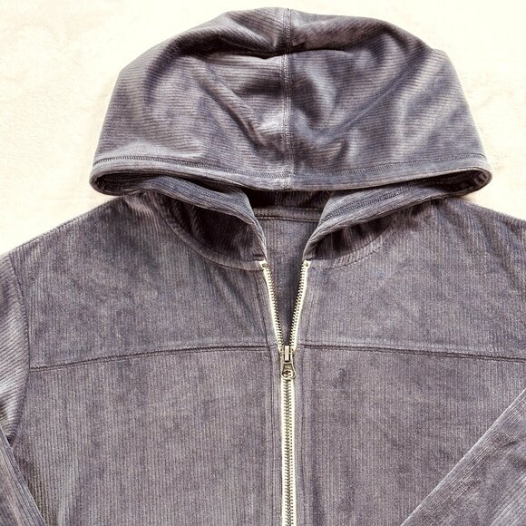 Vuori Womens Haven Half Zip Hoodie Dusty Blue Velour Cropped Sz XS Ribbed - Picture 3 of 9